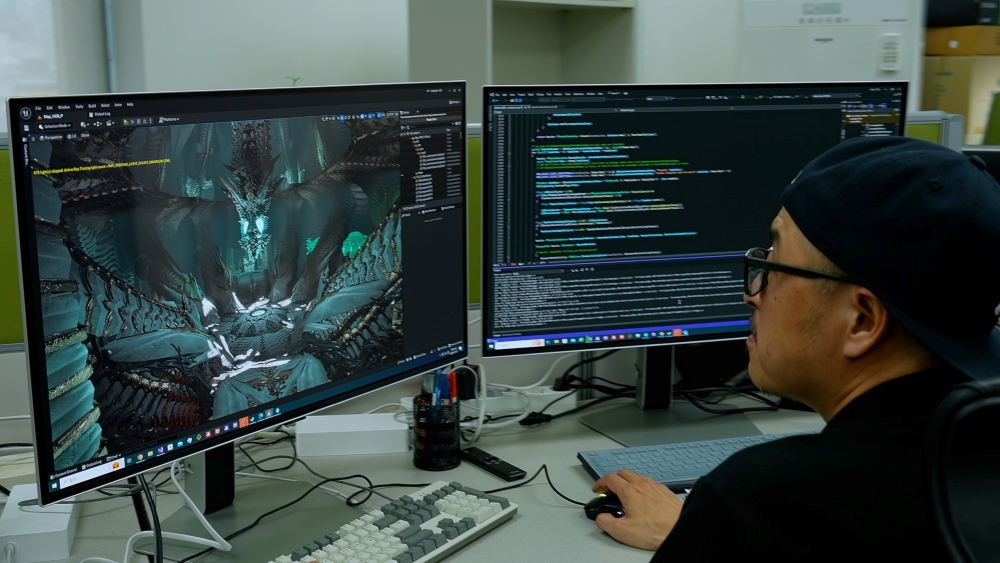 Samsung-TVs-and-Displays-Odyssey-OLED-G8-The-First-Descendant-Developers-Interview_main3